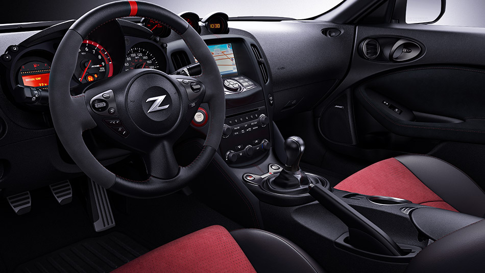 2016 Nissan 370Z NISMO Interior Dashboard