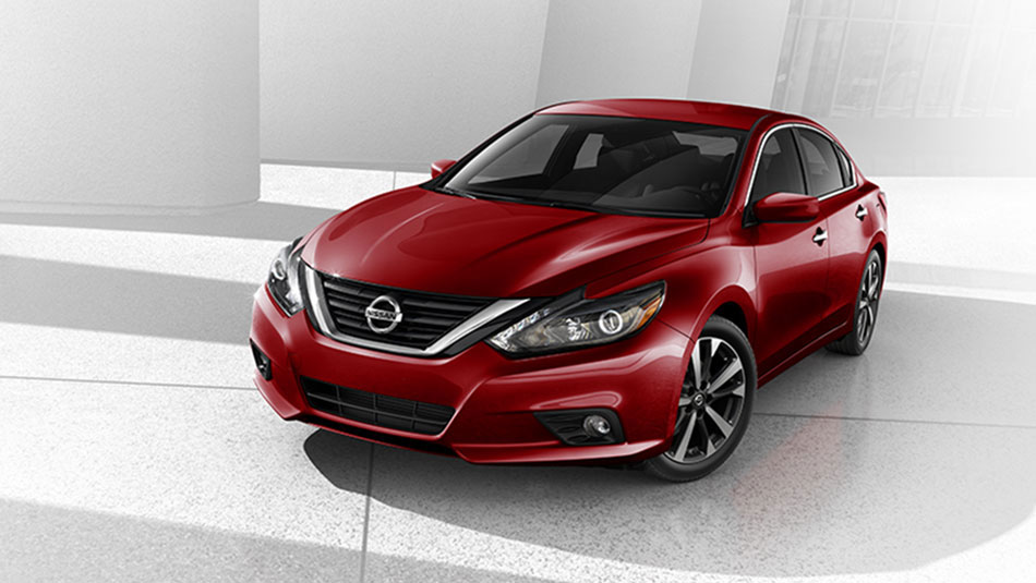 2016 Nissan Altima Exterior Side View