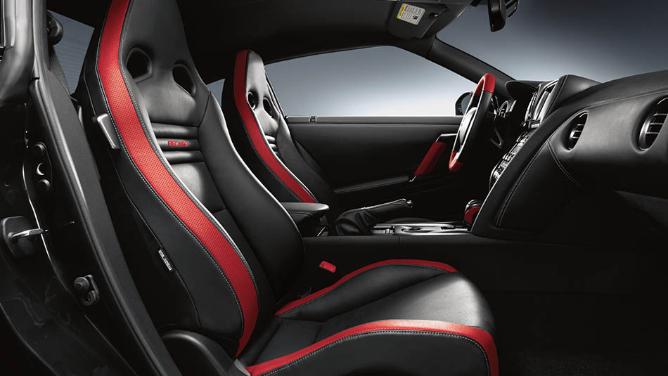 2016 Nissan GT-R Black Edition Inteior Seating